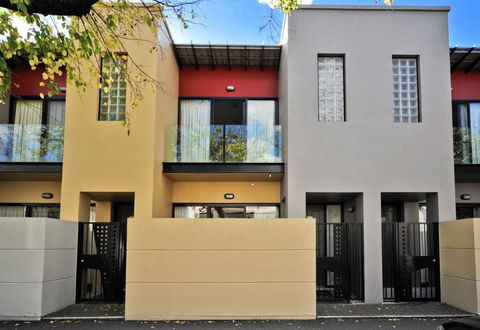RNR Apartments, Adelaide - Hotel Gold Coast 0
