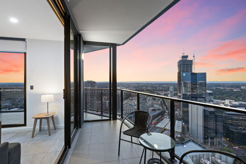 Astra Apartments Parramatta - Skyrise - Hotel Gold Coast 2