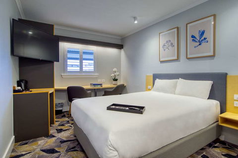 The Palmer Collective - Hotel Gold Coast 9