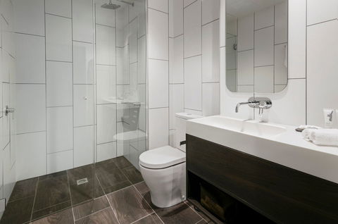 Quest Canberra City Walk - Hotel Gold Coast 4