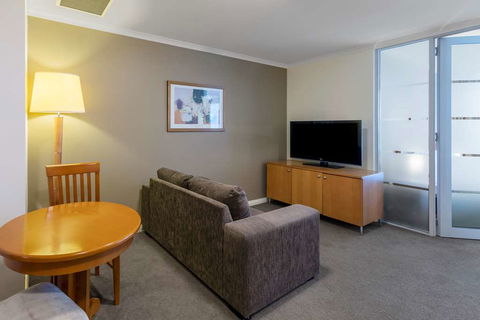 Nesuto Canberra Apartment Hotel - Hotel Gold Coast 13