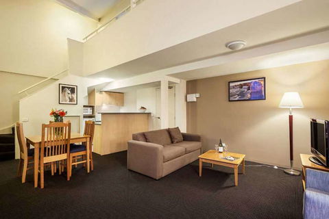 APX Apartments Parramatta - Hotel Gold Coast 5