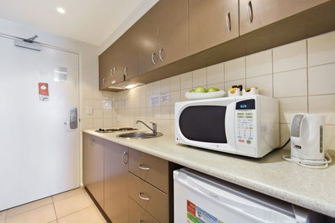 Metro Advance Apartments & Hotel - Hotel Gold Coast 6