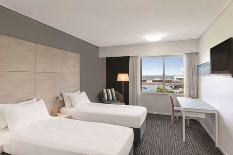Vibe Hotel Darwin Waterfront - Hotel Gold Coast 8