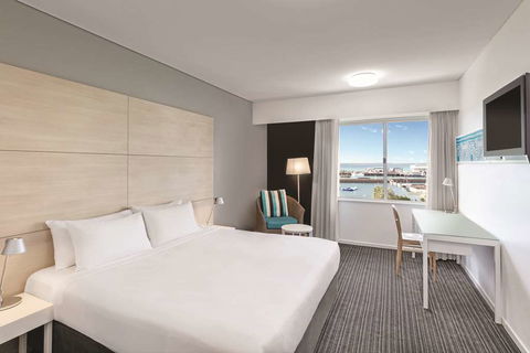 Vibe Hotel Darwin Waterfront - Hotel Gold Coast 10