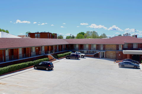 Governor Macquarie Motor Inn - Hotel Gold Coast 3