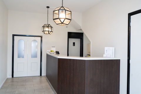 Governor Macquarie Motor Inn - Hotel Gold Coast 4