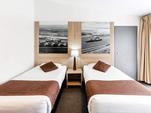 Mantra Bathurst - Hotel Gold Coast 11