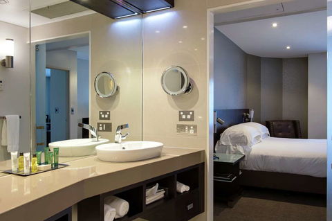 Hilton Darwin - Hotel Gold Coast 6