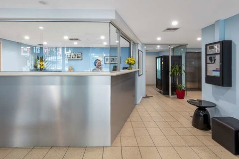 Nesuto Chippendale Sydney Apt Hotel - Hotel Gold Coast 1