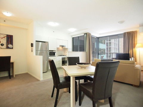 Oaks 212 Margaret - Hotel Gold Coast 1