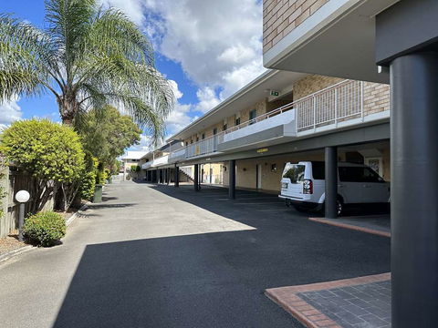 Best Western Ambassador Motor Lodge - Hotel Gold Coast 2