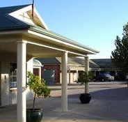 Country Gardens Motor Inn - Hotel Gold Coast