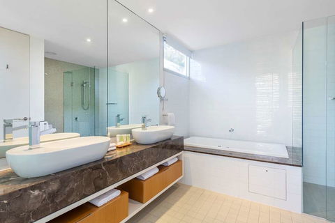 RACV Noosa Resort - Hotel Gold Coast 2