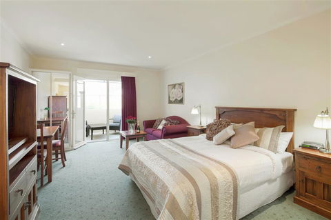 Best Western Crystal Inn - Hotel Gold Coast 2