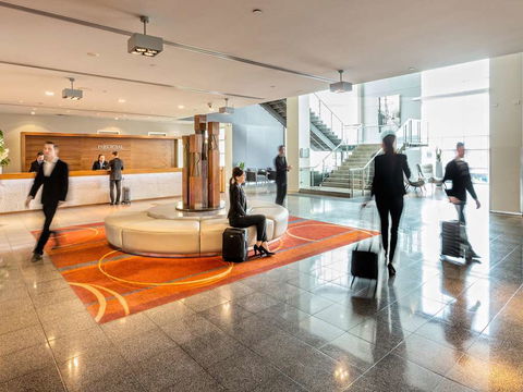 PARKROYAL Melbourne Airport - Hotel Gold Coast 2