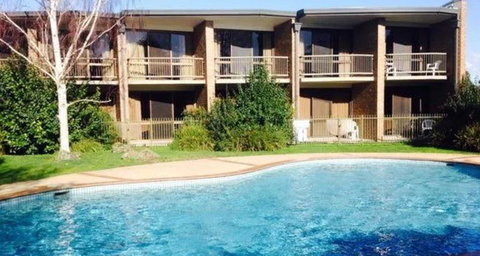 Sandown Regency Motor Inn - Hotel Gold Coast 2