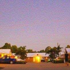 Emerald Maraboon Motor Inn - Hotel Gold Coast 0