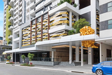 Arise On Hope Street - Hotel Gold Coast 0
