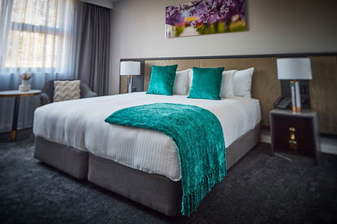The Remington Orange - Hotel Gold Coast 2