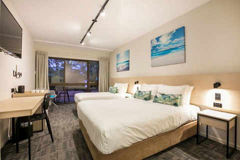 Kawana Waters Hotel By NightCap - Hotel Gold Coast 2