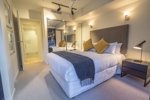 Arise Arena - Hotel Gold Coast 1