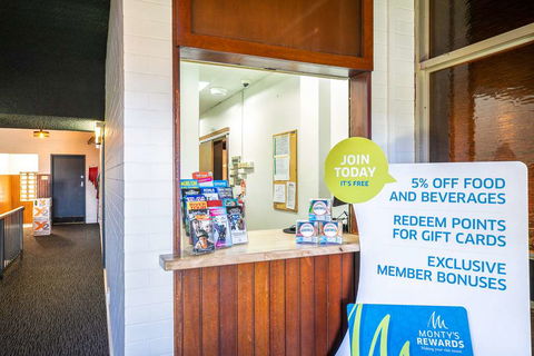 Chardons Corner Hotel - Hotel Gold Coast 1