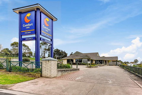 Comfort Inn The Lakes - Hotel Gold Coast 0