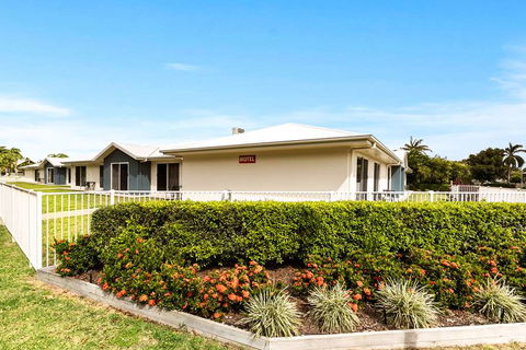 Econo Lodge Beachside - Hotel Gold Coast 1