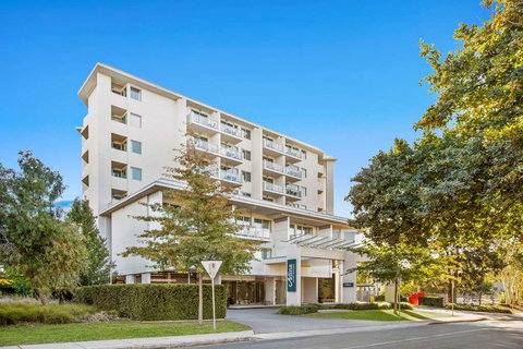 Adina Serviced Apts Canberra Dickson - Hotel Gold Coast 1