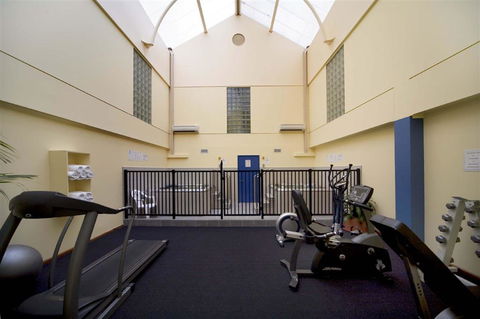 Capital Executive Apt Hotel Canberra - Hotel Gold Coast 8