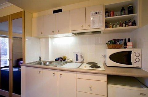 Capital Executive Apt Hotel Canberra - Hotel Gold Coast 9