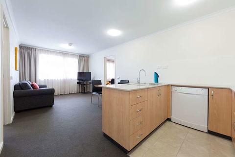 Ramada Encore By Wyndham Belconnen - Hotel Gold Coast 2