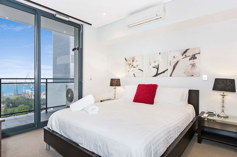 Astra Apartments Perth - Hotel Gold Coast 13