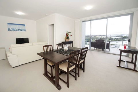 Curtis Central Apartments - Hotel Gold Coast 5