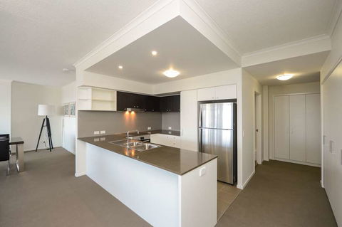 Curtis Central Apartments - Hotel Gold Coast 9