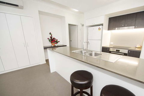 Curtis Central Apartments - Hotel Gold Coast 10