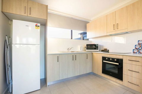 Kawana Waters Hotel By NightCap - Hotel Gold Coast 4