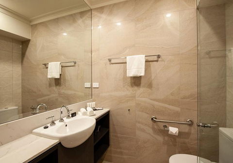 Burke & Wills Hotel - Hotel Gold Coast 2