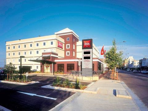 Ibis Newcastle - Hotel Gold Coast 0
