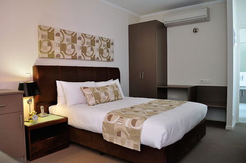 Quality Suites Fremantle - Hotel Gold Coast 1