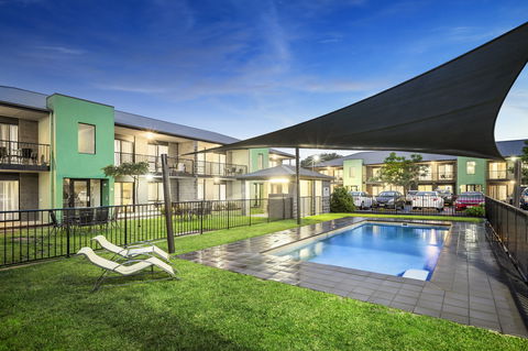 Quest Sale - Hotel Gold Coast 1