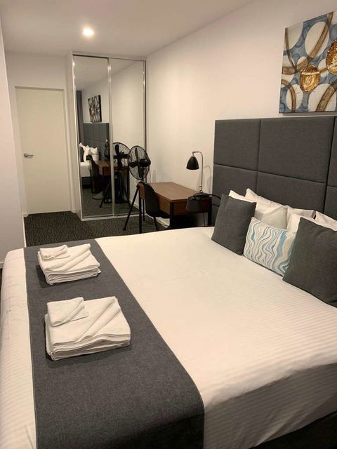 Adelaide Dress Circle Apartments - Hotel Gold Coast 1