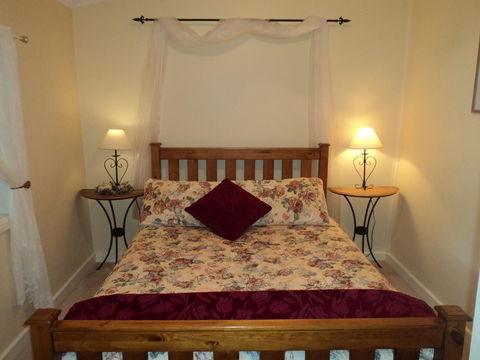 Greenocks Old Telegraph Station - Hotel Gold Coast 2