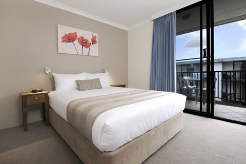 Assured Waterside Apartments - Hotel Gold Coast 1