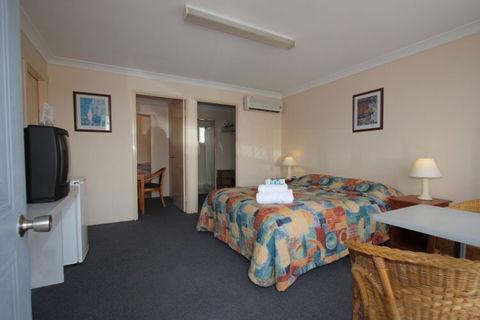 Alexander Motel & Peppercorn Restaurant - Hotel Gold Coast 0