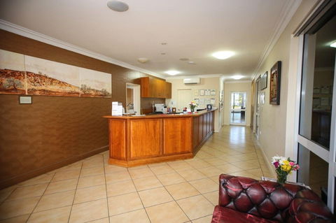 Roma Explorers Inn - Hotel Gold Coast 1