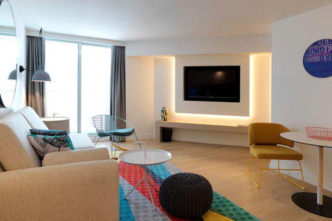 QT Bondi - Hotel Gold Coast 9