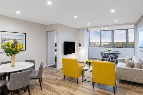 Meriton Suites Bondi Junction - Hotel Gold Coast 10