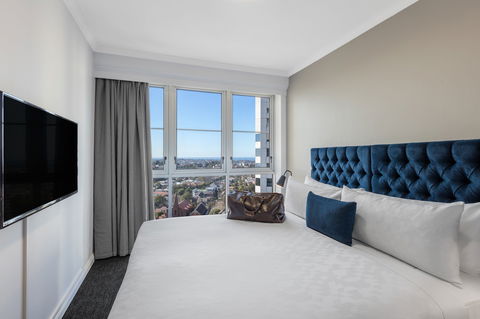 Meriton Suites Bondi Junction - Hotel Gold Coast 13